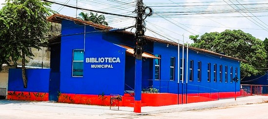 Foto biblioteca reinaugurada 4